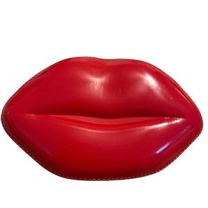 Chic Red Lip-Shaped Clutch